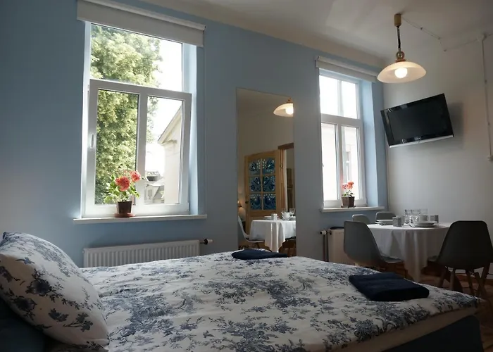 Bluebird Apartment
