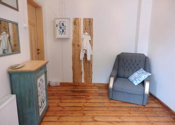 Bluebird Apartment